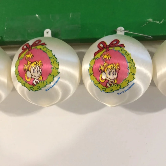 Cindy Lou who Dr. Seuss satin Christmas ornaments balls set (5)  rare - Picture 1 of 7